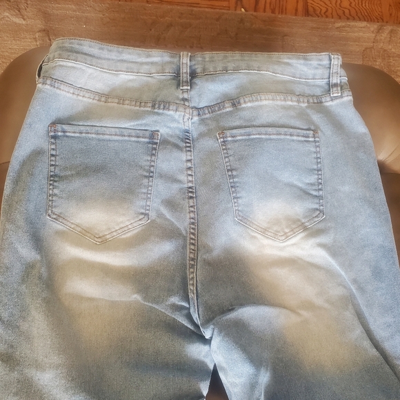 Fashion Nova! Womens Stacked  Bootcut Jeans With High Stretch Size 16! - Picture 4 of 10